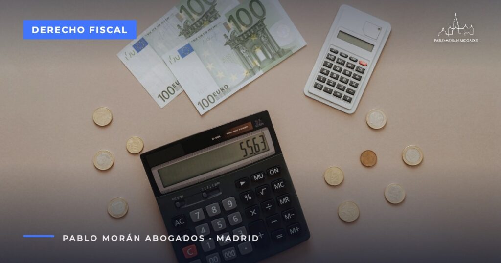 Calculadora, billetes y monedas: qué hacer ante una paralela de Hacienda en Madrid