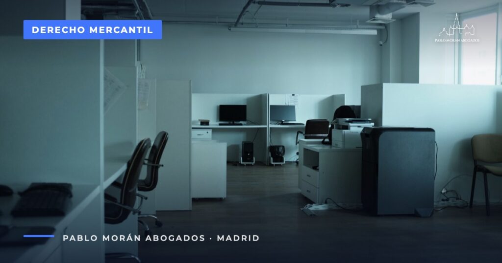 Oficina con puestos de trabajo: responsabilidad de los administradores por las deudas de la sociedad, abogado mercantilista en Madrid