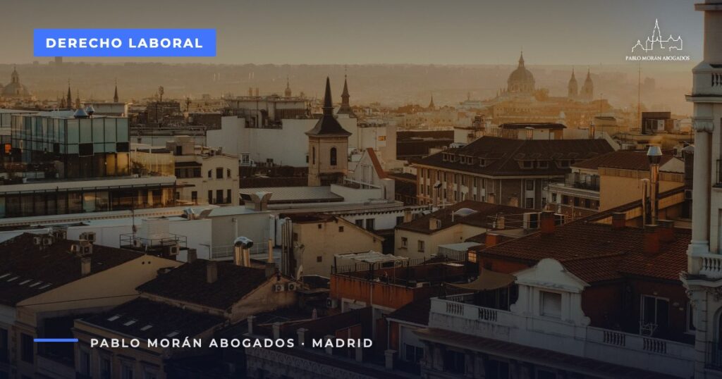 Tejados de Madrid al atardecer: vacaciones laborales y derechos del trabajador, abogado en Madrid